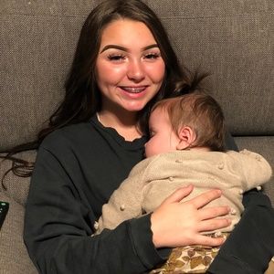 Meet your Posher, Brooke